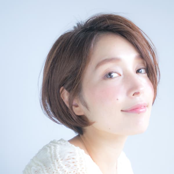 大人に似合う♪横顔美人な美シルエット前下がりショートボブ☆