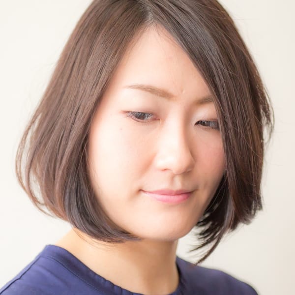 上品で儚い魅力のシンプルボブ