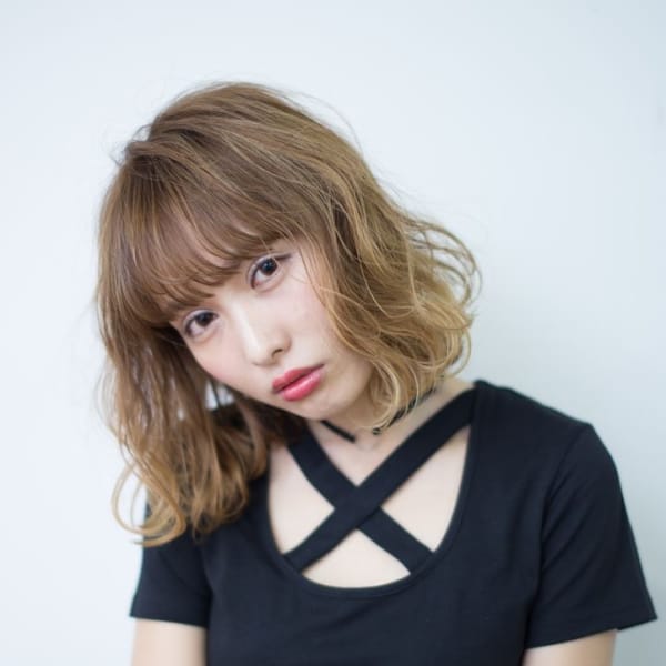 波ウェーブのミディアムロブ