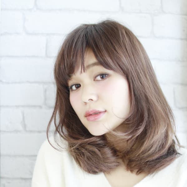 ワンカールミディアムヘアー|プリズムヘアーデザイン