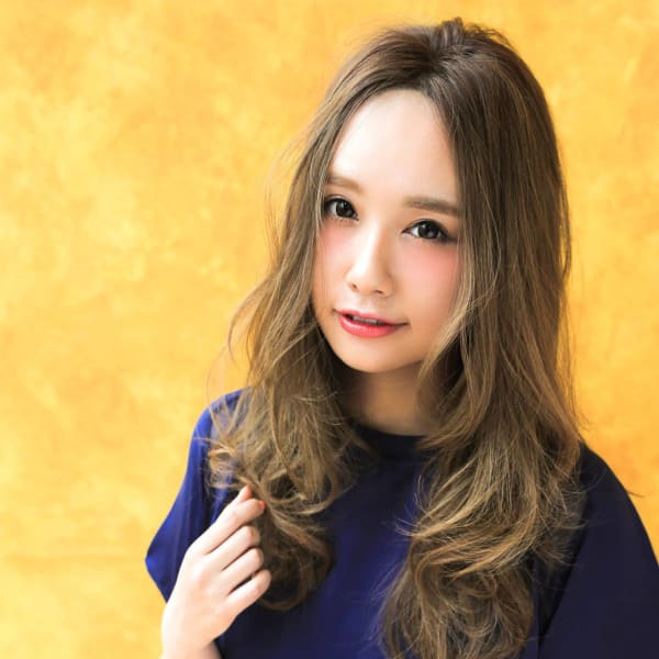 小顔に見せる☆センターパートロング