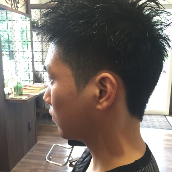 カジュアルなショートスタイル|elm. hair