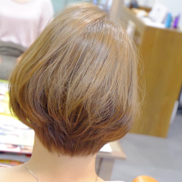 クールアッシュショートボブ|hair atelier ANELLO
