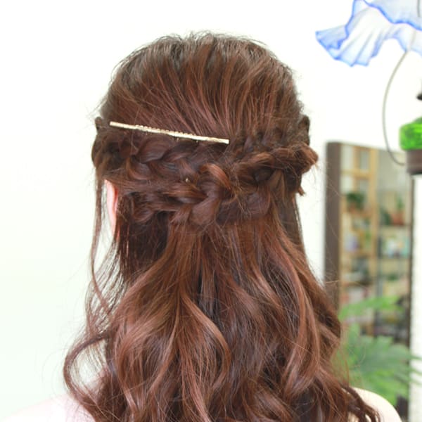 三つ編みハーフアップアレンジ