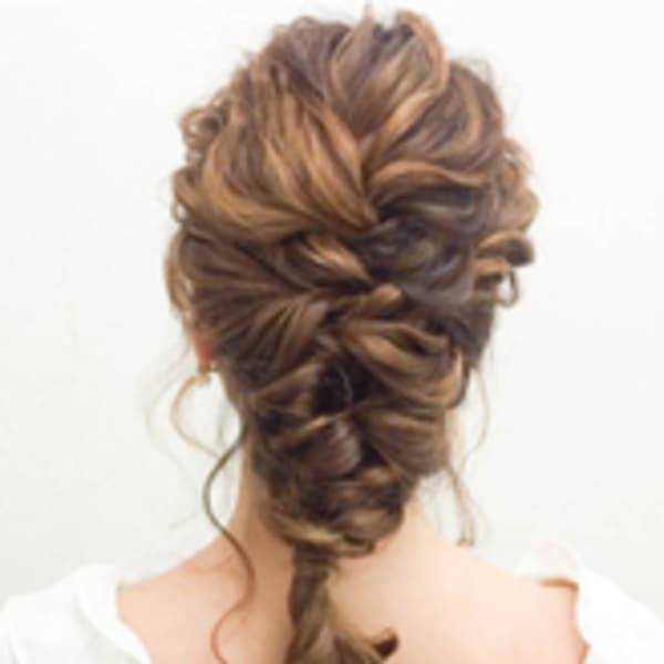 人気のねじりダウン