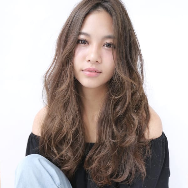 ☆Inity☆ブルージュカラーでトレンド感のあるロングヘア