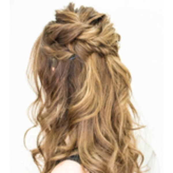 ゆらぎハーフアップ