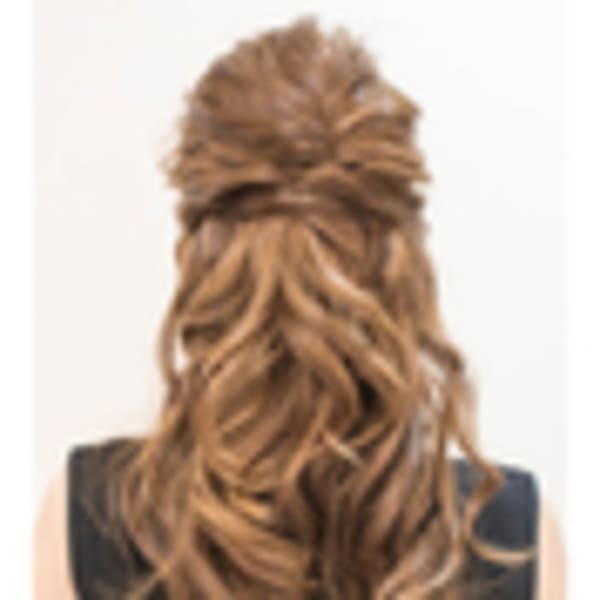 ふわふわハーフアップ