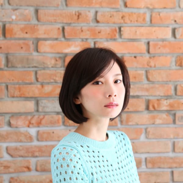 前下がりローグラデーション・ボブ|azzurro private salon