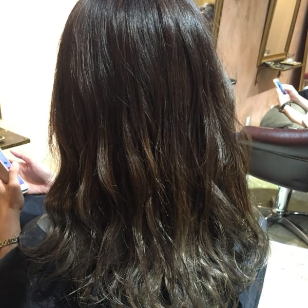 【UniQ・小笹】モード×深み×透明感×アッシュグレージュ|UniQ