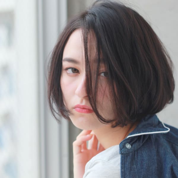 黒髪シンプル×大人モードボブ