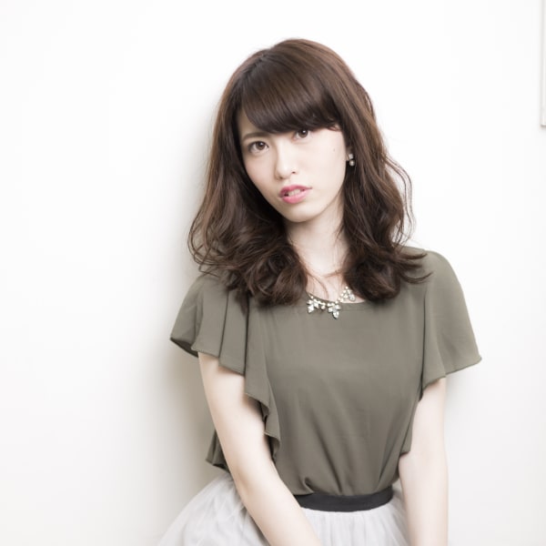 厚めバング×くせ毛風大人セミロング