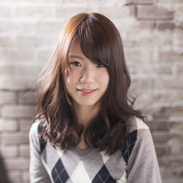 LOUVRE 流し前髪×ゆるふわ”抜け感”スタイル