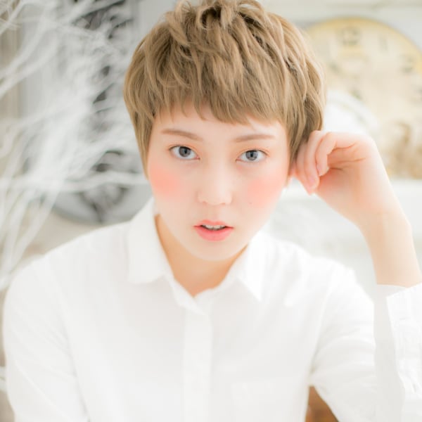 ハイトーン★個性的モダンショート