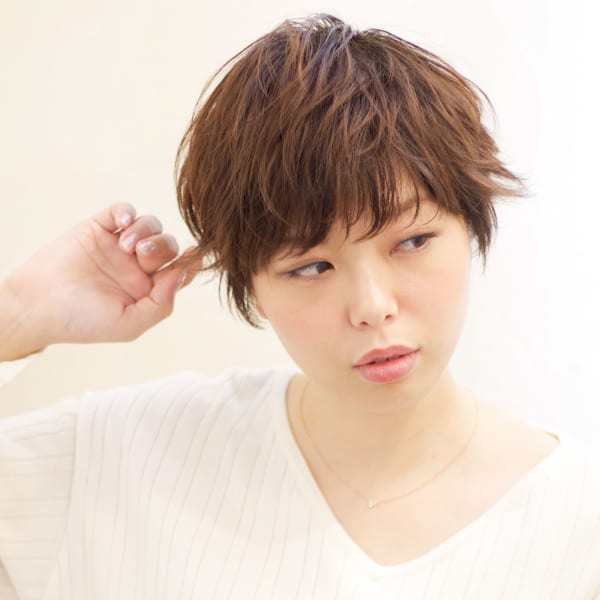 外ハネ大人かわいいグラデーションカラーヘアー　AKI-32