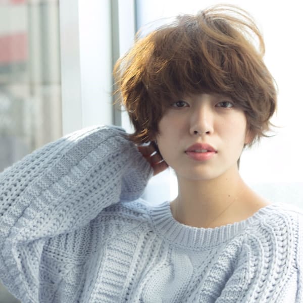 フォルムが可愛いふんわりマッシュショート