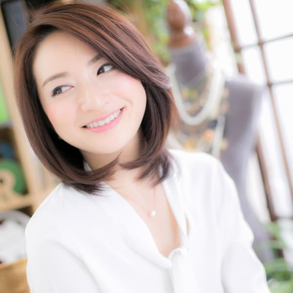 大人のくびれミディ