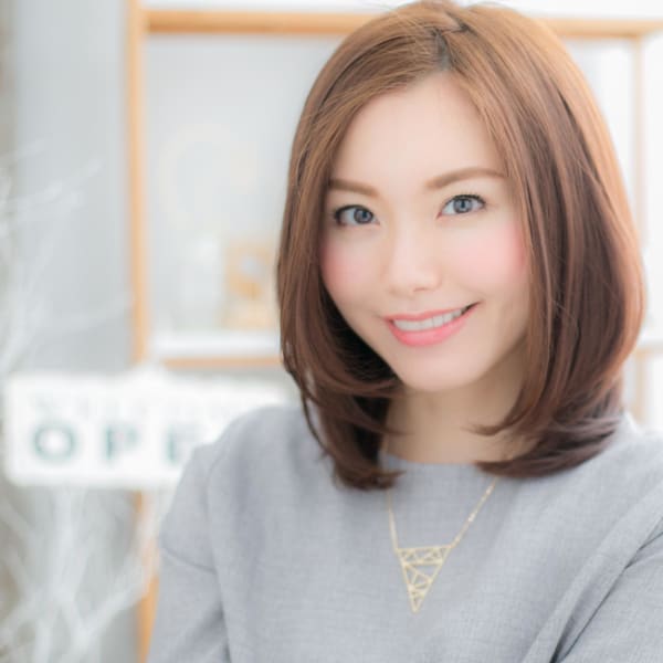 知的＆オシャレな…ノーバングミディ