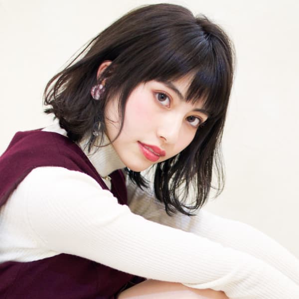 チークバングでニュアンスボブ T-173