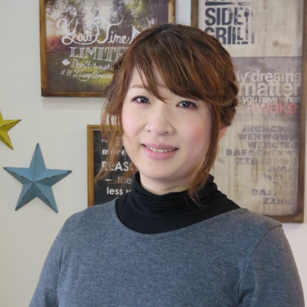 LAUM HAIR DESIGN【ラウム ヘア デザイン】のスタッフ紹介。mikako