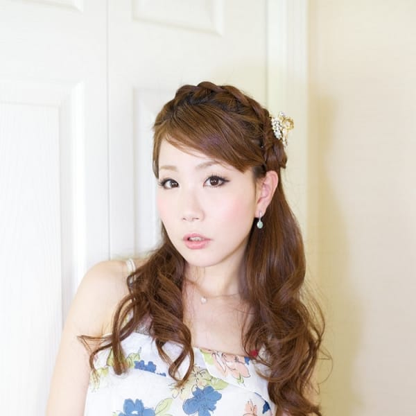 ルーズハーフアップ