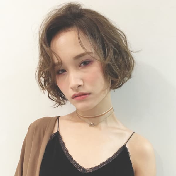 大人やわらかショートボブ