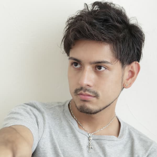 アップバングショート
