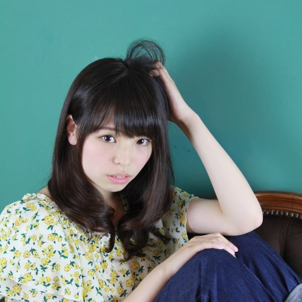 ナチュラルローレイヤーカールスタイル