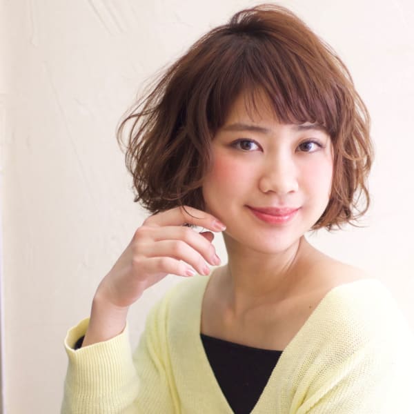 グレージュカラーゆるふわカールミックスロブ　AKI-81