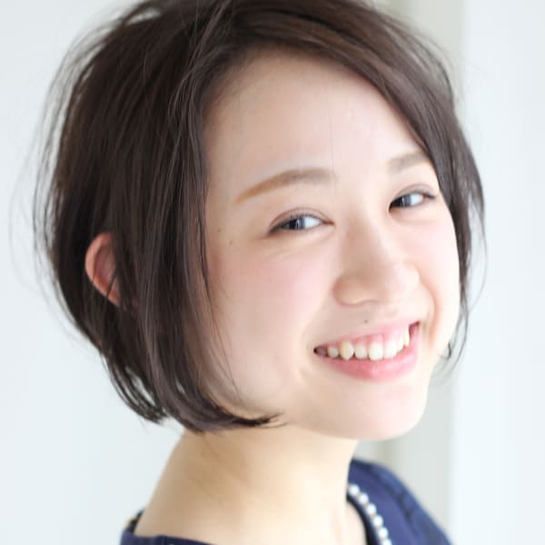 美シルエットのスッキリショートグラボブ【Rodia】下北沢|Rodina 【ロディーナ】