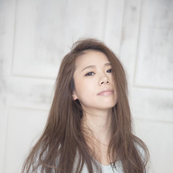 前髪かきあげスタイル