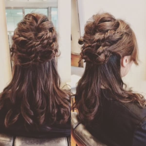 ハーフアップ+ねじり編みこみ