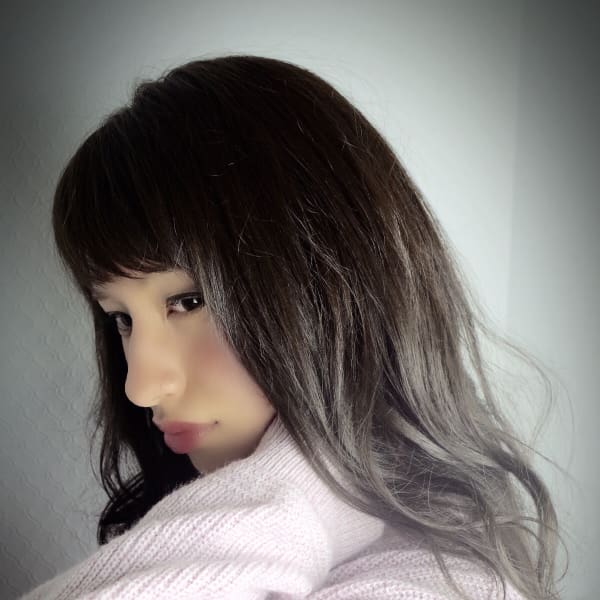 外国人風プラチナグラデーション|NUDE COLOR 太田川店