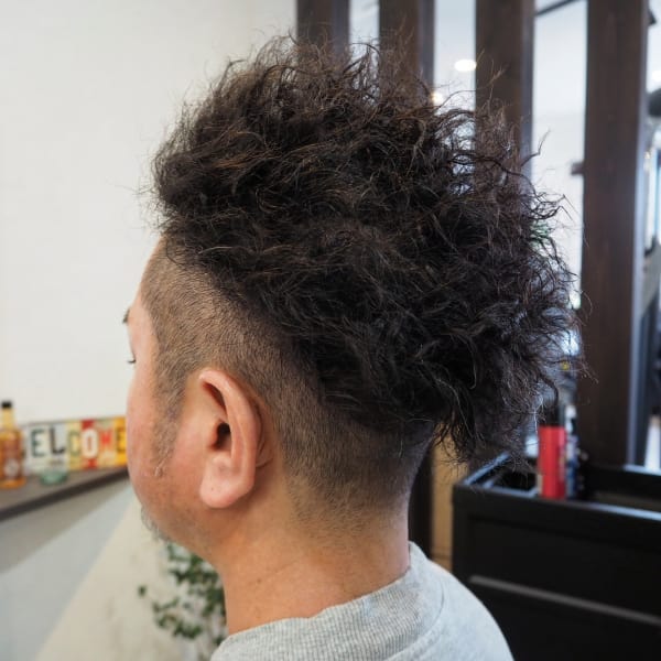 ツイストパーマ&ツーブロック刈り上げ