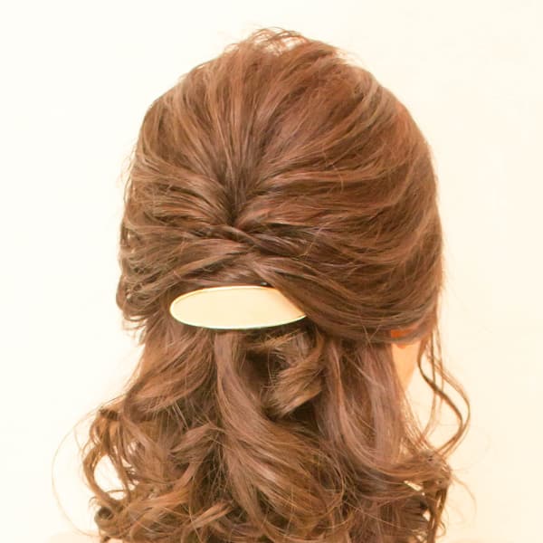 ナチュラルハーフアップ