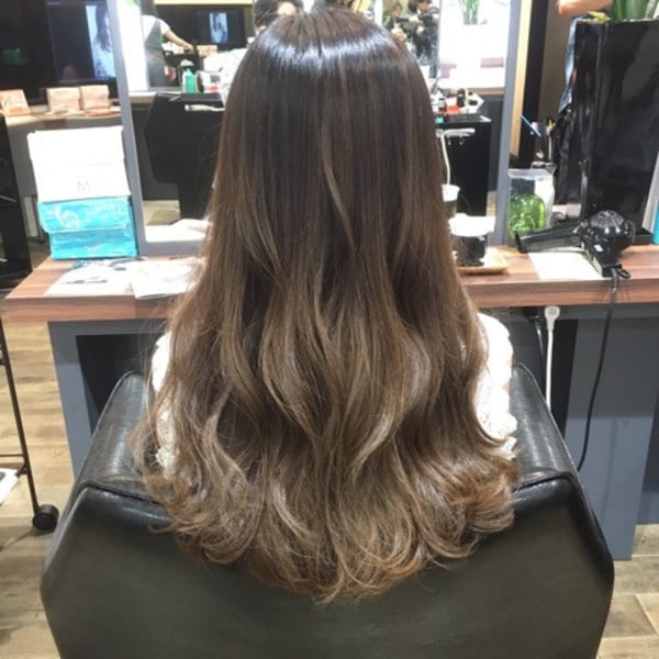 グレージュグラデーション×ラフウェーブ☆