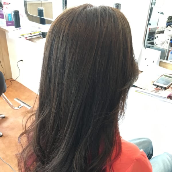 インナーカラーで、華やかフレアシフォンロング