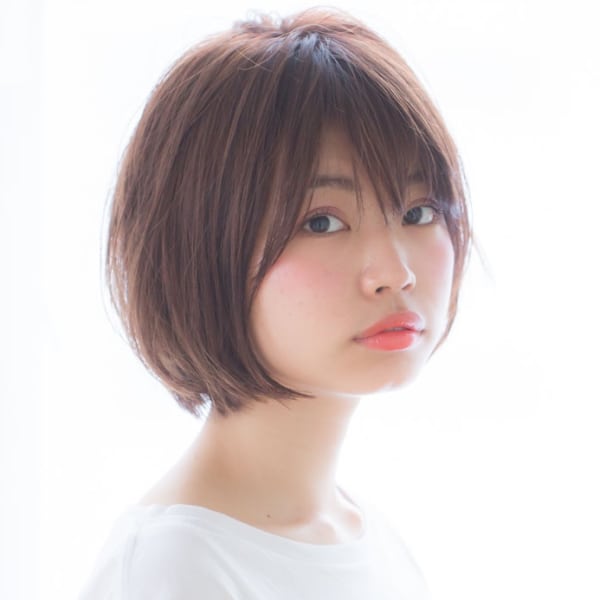 モーブカラーナチュラル可愛い大人ショートボブ