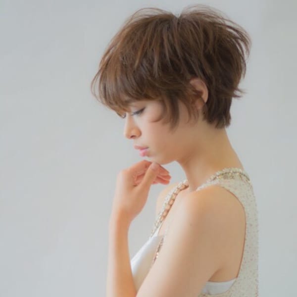 大人かわいいミディアムスタイル