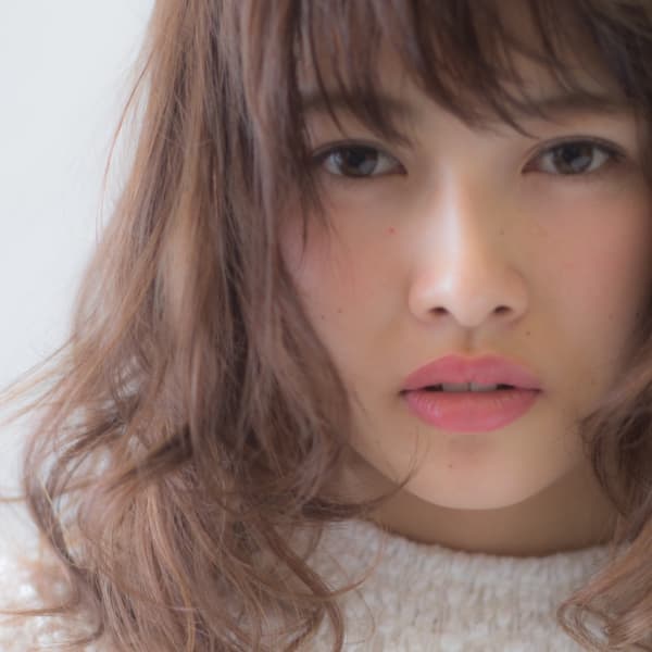 ルーズフェミニンセミディボブ