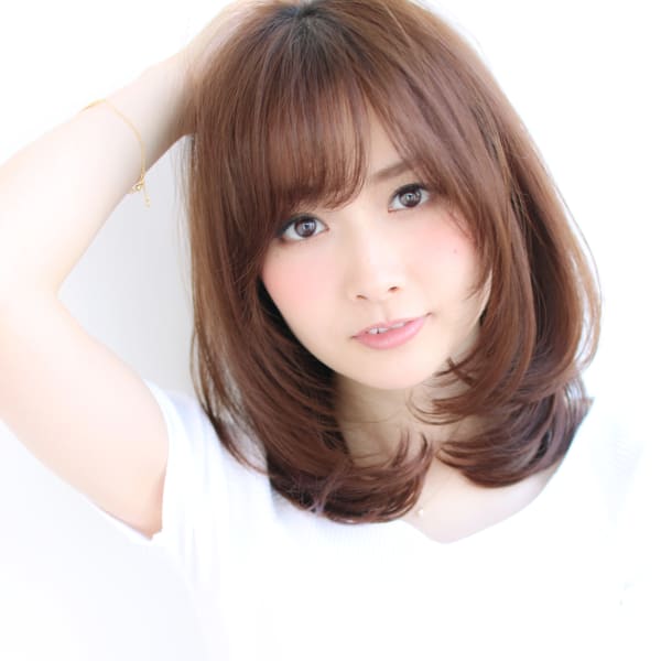 前髪で大人可愛いミディアム【H-427】