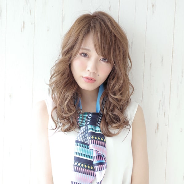 ルーズウェーブヘア