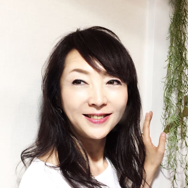 ミセス・キレイに見えるエレガントスタイル