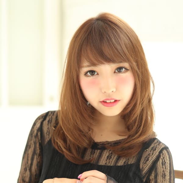 シンプルセミロングレイヤー