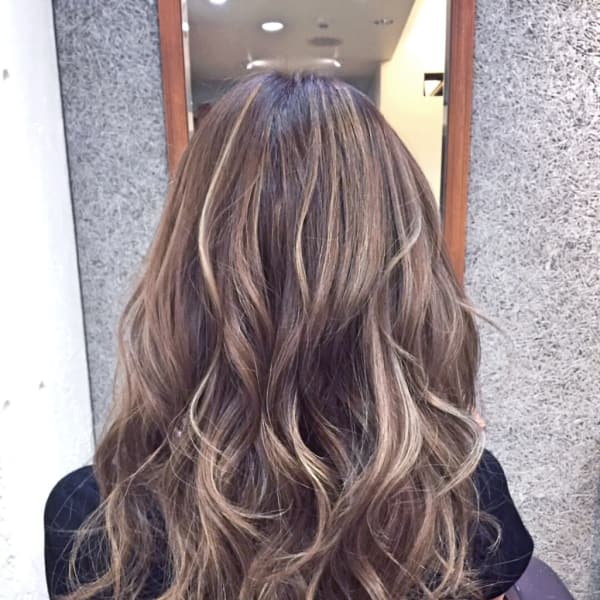 外国人風！3Dハイライトカラー|FIX-hair なんば