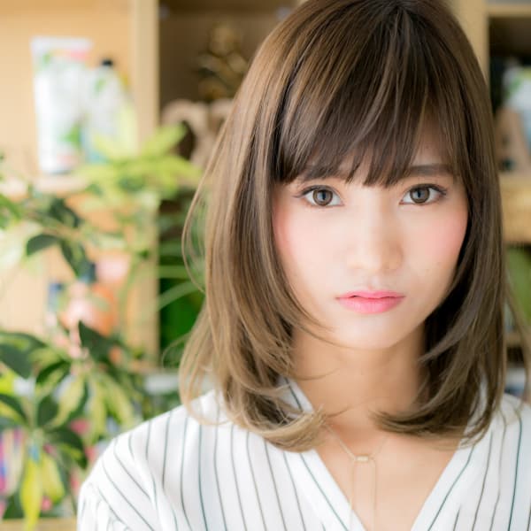 ヌーディストレートで透明感☆