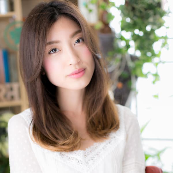 カジュアルも大人っぽくも◎こなれロング