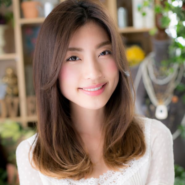 カジュアルも大人っぽくも◎こなれロング