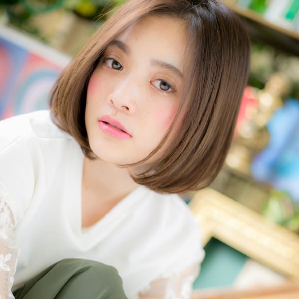 小顔見せバッチリ！大人ボブ