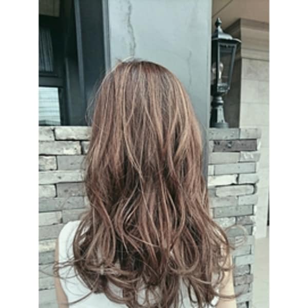 ベビーライツ×グレージュ